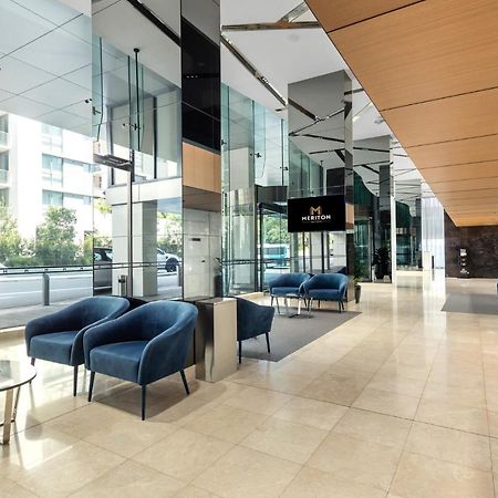 Meriton Suites Mascot Central Сідней Екстер'єр фото The lobby of the hotel