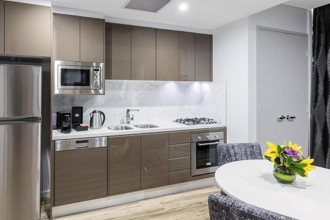 Meriton Suites Mascot Central Сідней Екстер'єр фото Kitchen
