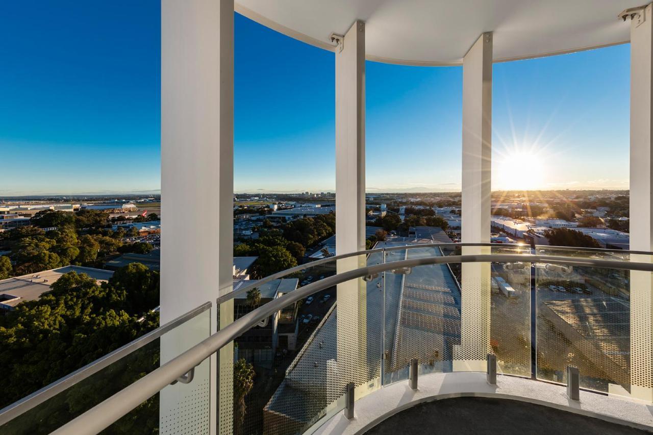 Meriton Suites Mascot Central Сідней Екстер'єр фото The view from the 20th floor of the tower